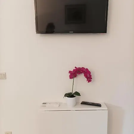 Lina At The Krk Town