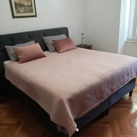 Apartment Lina At The Krk Town